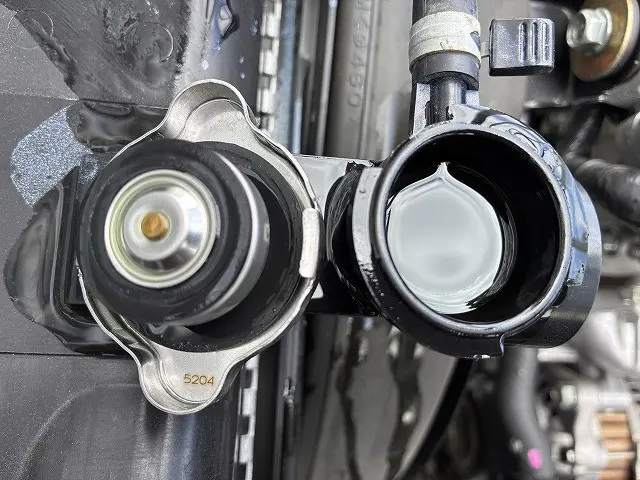 いすゞ エルフ 2RG-NPR88AC(2WD)の写真21