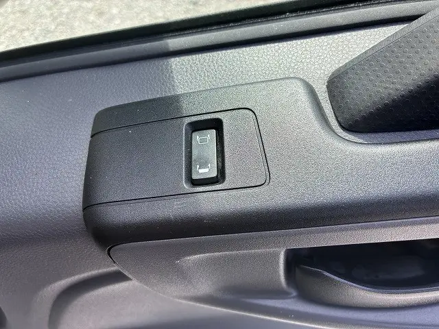 いすゞ エルフ 2RG-NPR88AC(2WD)の写真38