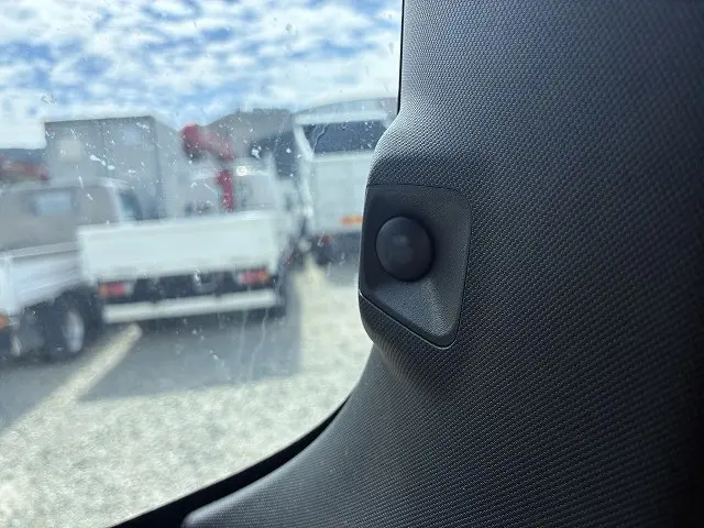 いすゞ エルフ 2RG-NPR88AC(2WD)の写真40