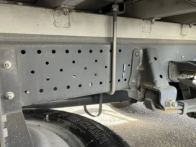 いすゞ エルフ TKG-NLR85N(2WD)の写真34