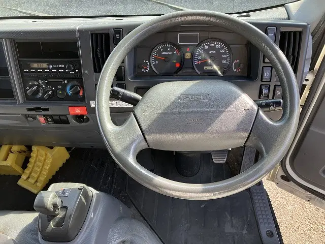いすゞ エルフ TKG-NLR85N(2WD)の写真36
