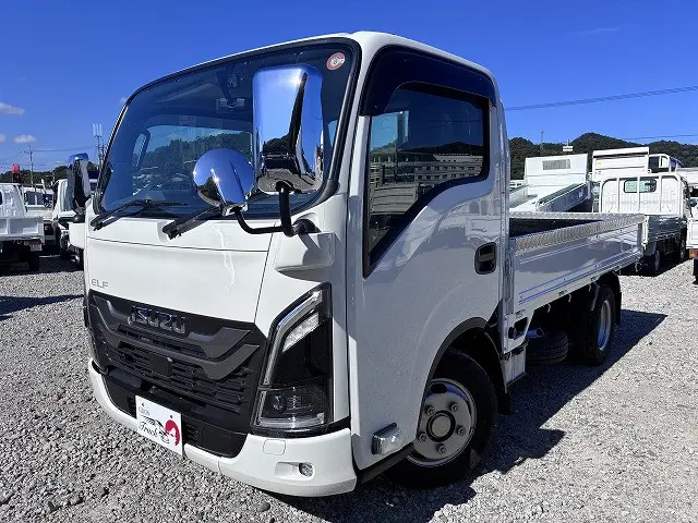 いすゞ エルフ 2TG-NJR88AF(2WD)の写真1