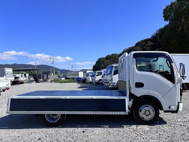 いすゞ エルフ 2TG-NJR88AF(2WD)の写真12
