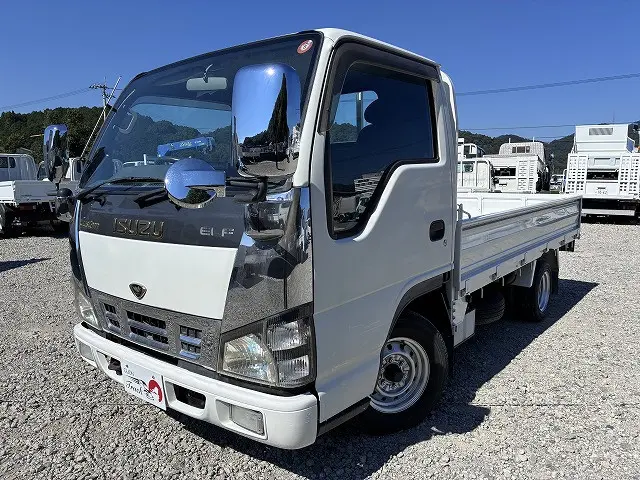 いすゞ エルフ KR-NHR69(2WD)の写真1