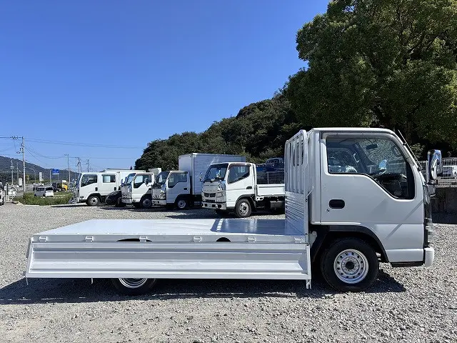 いすゞ エルフ KR-NHR69(2WD)の写真12