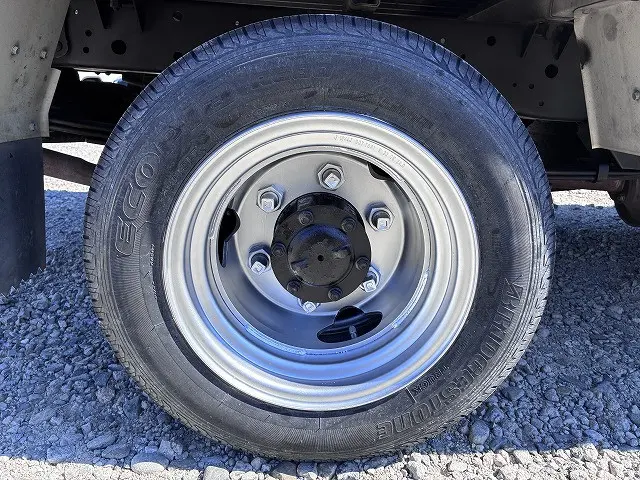 いすゞ エルフ KR-NHR69(2WD)の写真34