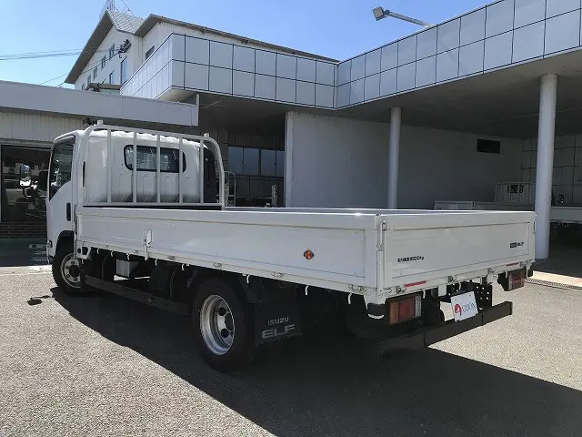 いすゞ エルフ TPG-NPR85AR(2WD)の写真4