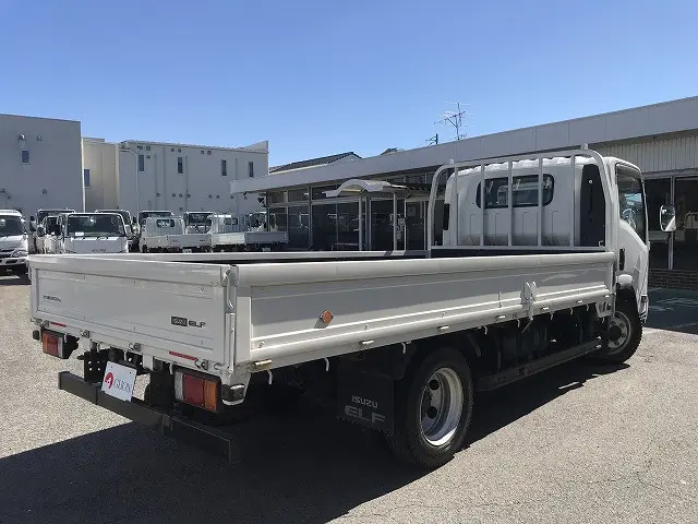 いすゞ エルフ TPG-NPR85AR(2WD)の写真6