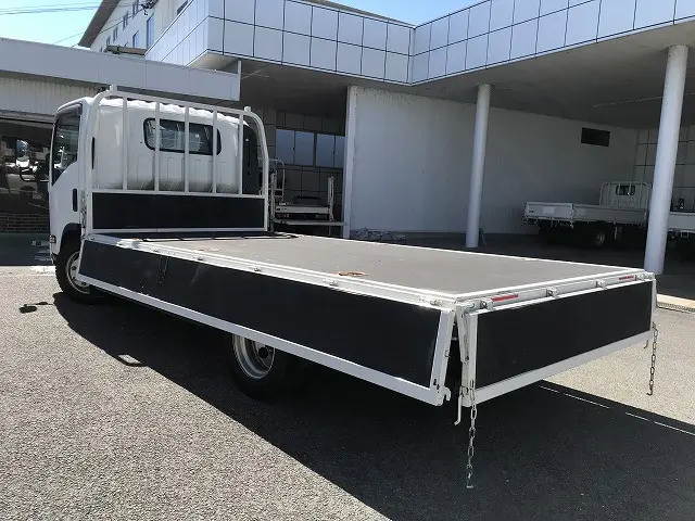 いすゞ エルフ TPG-NPR85AR(2WD)の写真11