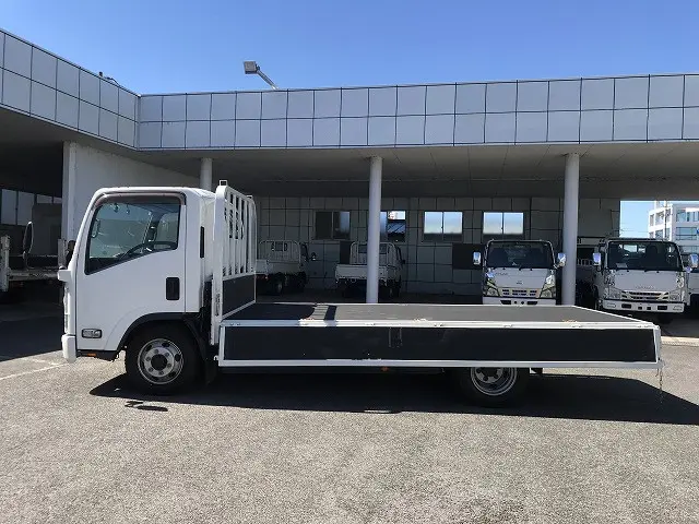 いすゞ エルフ TPG-NPR85AR(2WD)の写真14