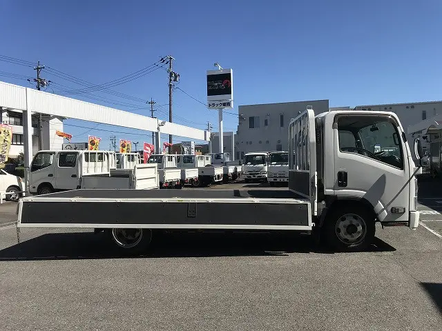 いすゞ エルフ TPG-NPR85AR(2WD)の写真15