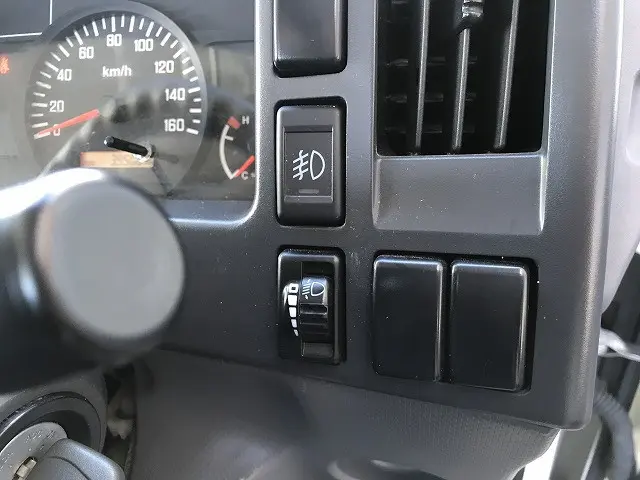 いすゞ エルフ TPG-NPR85AR(2WD)の写真32