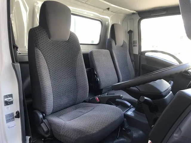 いすゞ エルフ TPG-NPR85AR(2WD)の写真35