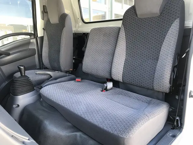 いすゞ エルフ TPG-NPR85AR(2WD)の写真36