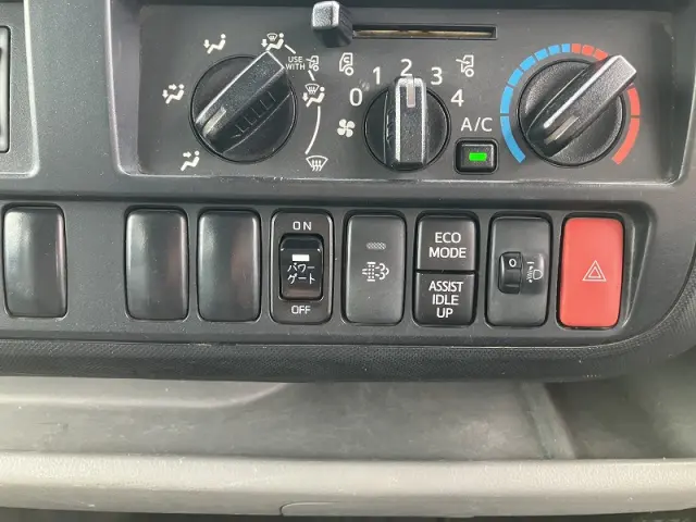 日野 デュトロ TKG-XZU710M(2WD)の写真32