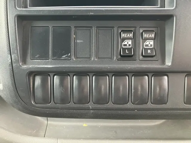 日野 デュトロ TKG-XZU710M(2WD)の写真33