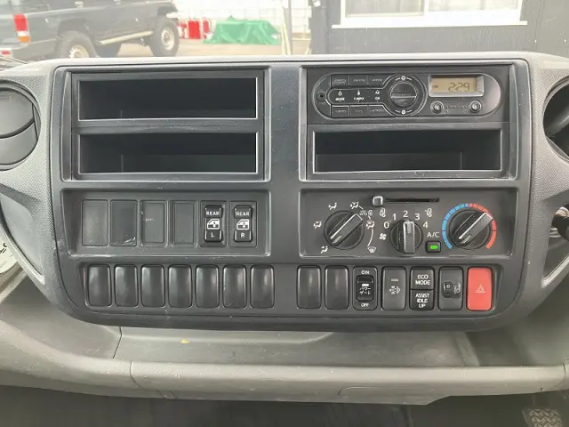 日野 デュトロ TKG-XZU710M(2WD)の写真34