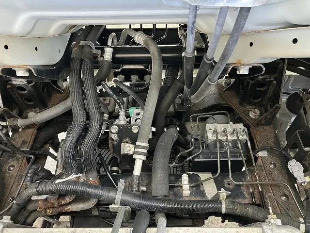 いすゞ エルフ TRG-NJS85A(4WD)の写真21