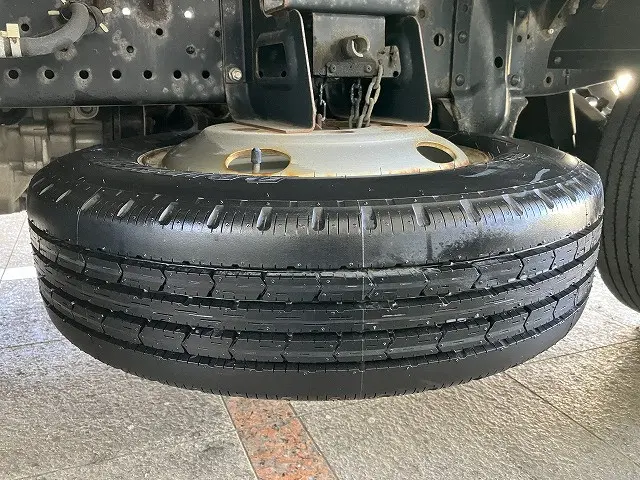 いすゞ エルフ TRG-NJS85A(4WD)の写真28