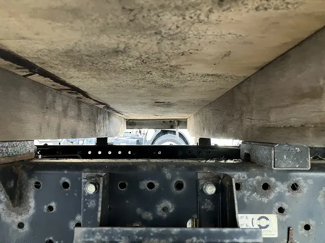 いすゞ エルフ TRG-NJS85A(4WD)の写真36