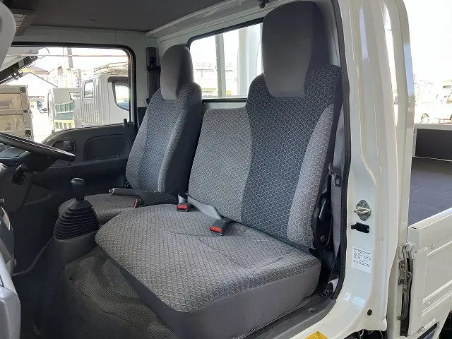 いすゞ エルフ TRG-NJS85A(4WD)の写真39