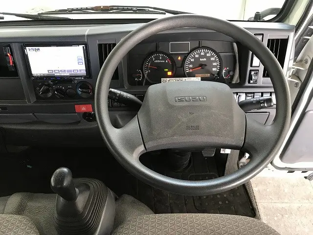 いすゞ エルフ TRG-NJS85A(4WD)の写真25