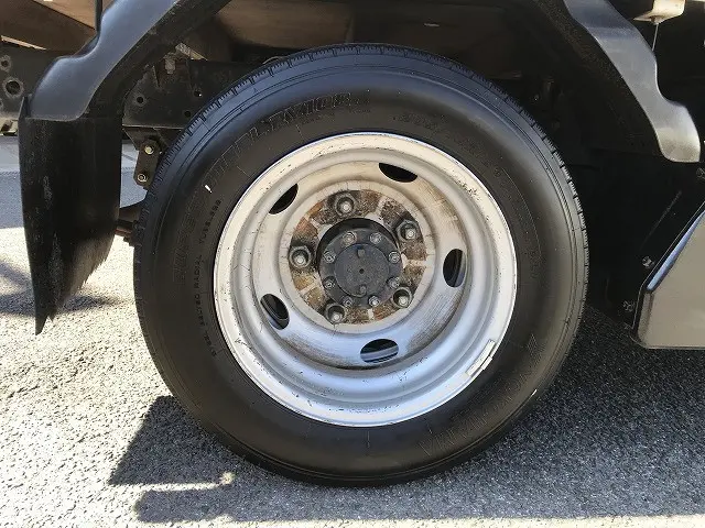いすゞ エルフ TRG-NJS85A(4WD)の写真43
