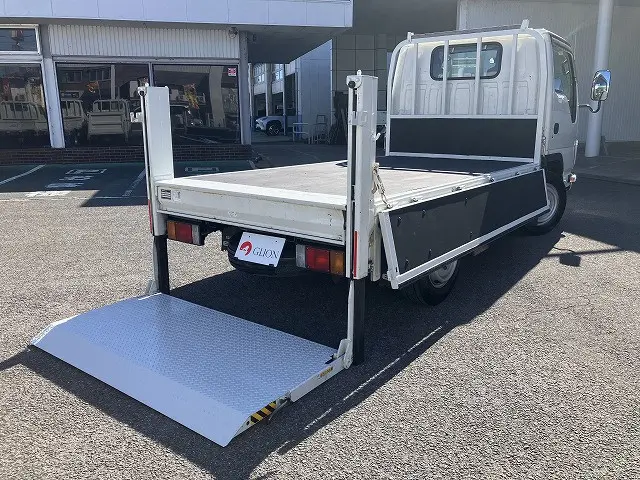 いすゞ エルフ TPG-NHS85A(4WD)の写真15