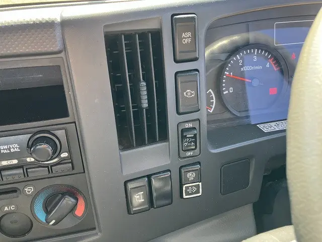 いすゞ エルフ TKG-NPR85AN(2WD)の写真29