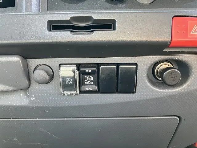 いすゞ エルフ TKG-NPR85AN(2WD)の写真30