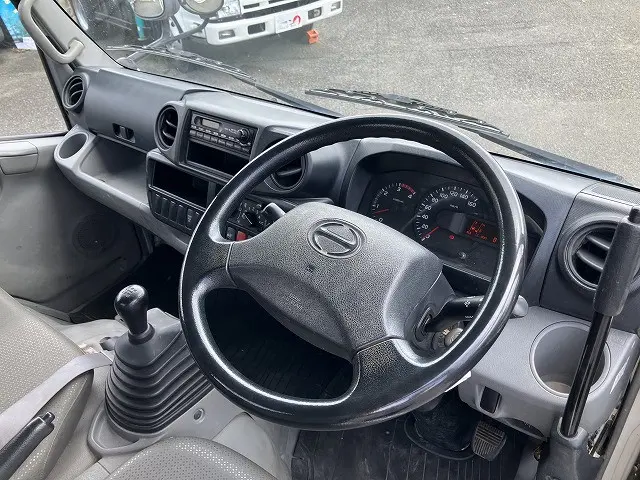 日野 デュトロ TKG-XZU630T(2WD)の写真41