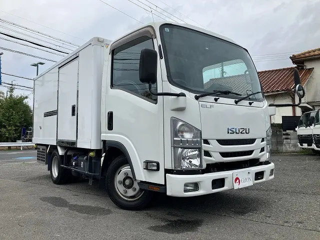 いすゞ エルフ 2RG-NLR88AN(2WD)の写真3
