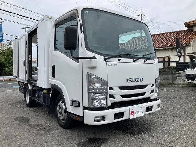 いすゞ エルフ 2RG-NLR88AN(2WD)の写真10