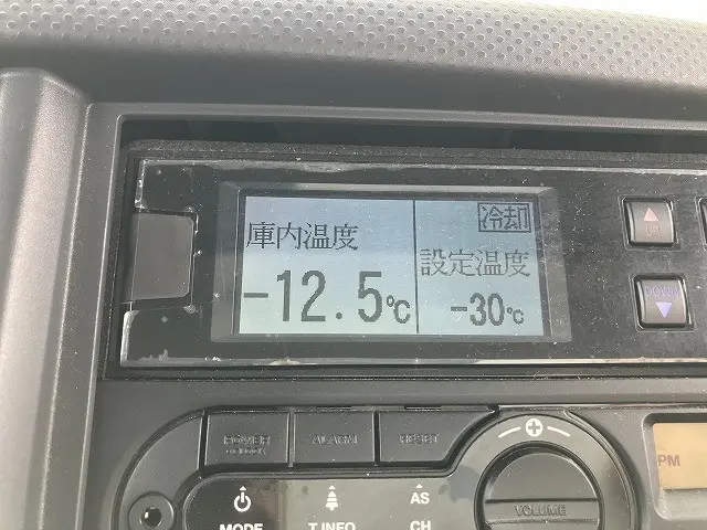 いすゞ エルフ 2RG-NLR88AN(2WD)の写真16