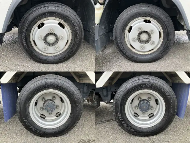 いすゞ エルフ 2RG-NLR88AN(2WD)の写真25