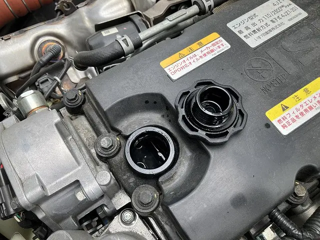 いすゞ エルフ 2RG-NLR88AN(2WD)の写真47