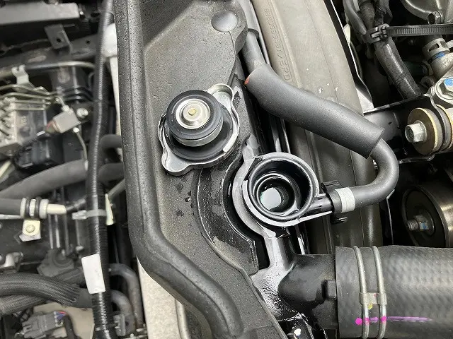 いすゞ エルフ 2RG-NLR88AN(2WD)の写真48
