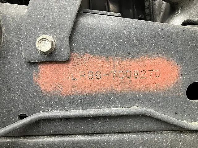 いすゞ エルフ 2RG-NLR88AN(2WD)の写真49