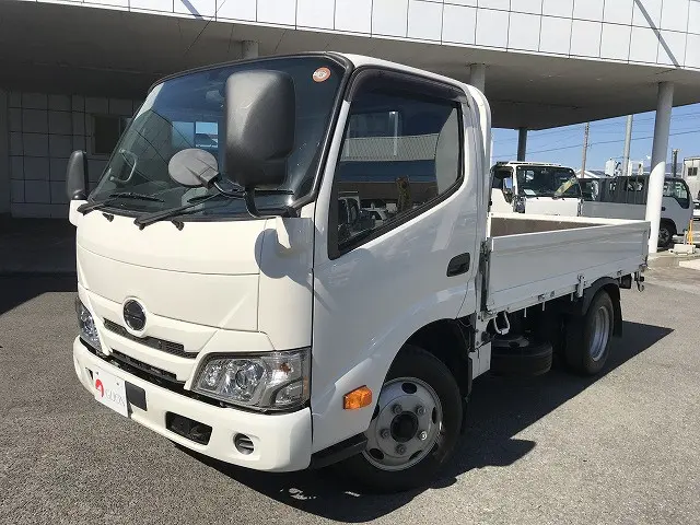 日野 デュトロ 2RG-XZU605M(2WD)の写真1