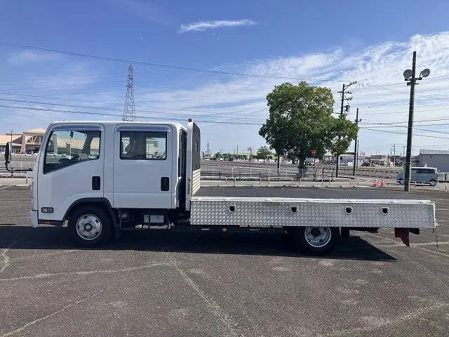 いすゞ エルフ 2RG-NPR88AR(2WD)の写真10