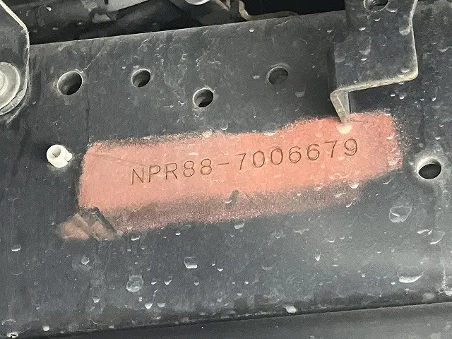 いすゞ エルフ 2RG-NPR88AR(2WD)の写真15