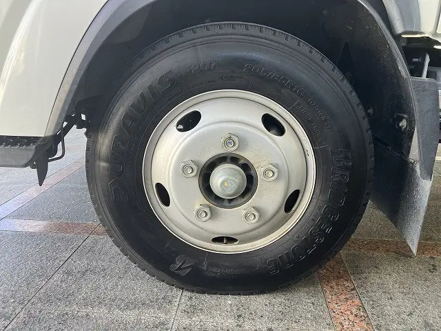 いすゞ エルフ 2RG-NPR88AR(2WD)の写真23