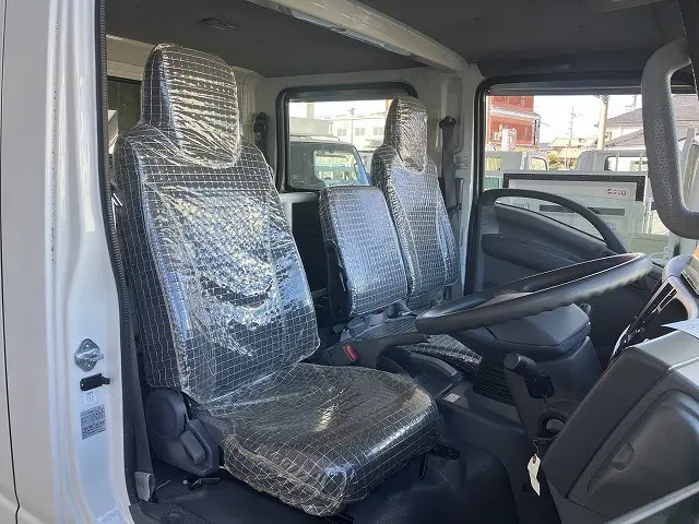 いすゞ エルフ 2RG-NPR88AR(2WD)の写真31