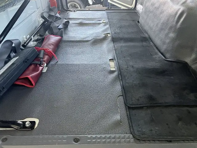 いすゞ エルフ 2RG-NPR88AR(2WD)の写真34