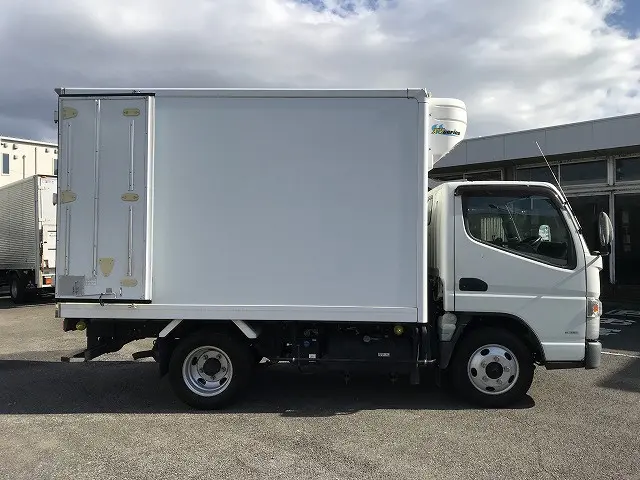 三菱 キャンター TPG-FBA50(2WD)の写真15