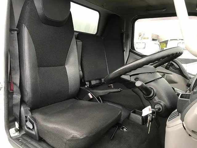 三菱 キャンター TPG-FBA50(2WD)の写真37