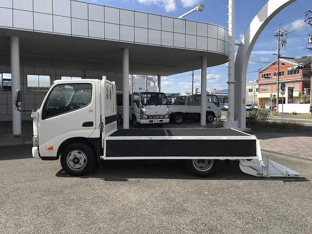 トヨタ トヨエース TPG-XZC605(2WD)の写真14