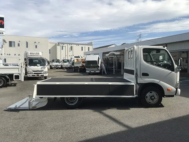 トヨタ トヨエース TPG-XZC605(2WD)の写真15