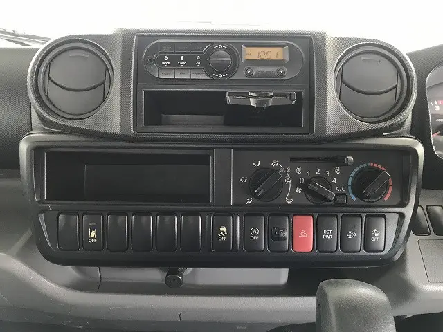 トヨタ トヨエース TPG-XZC605(2WD)の写真29