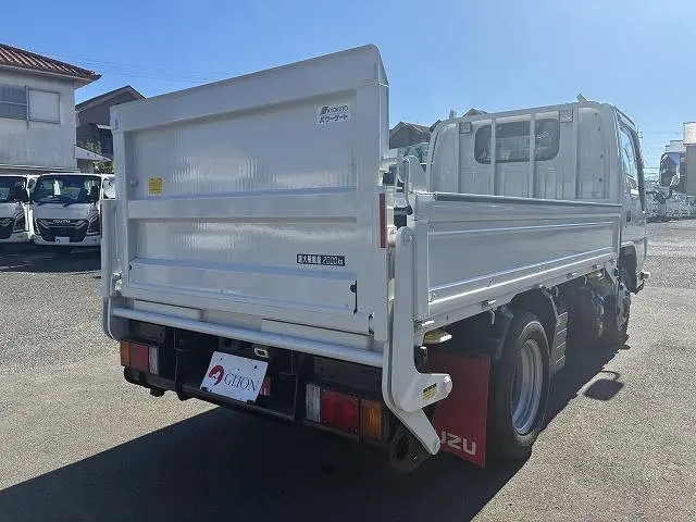 いすゞ エルフ 2RG-NJS88A(4WD)の写真6